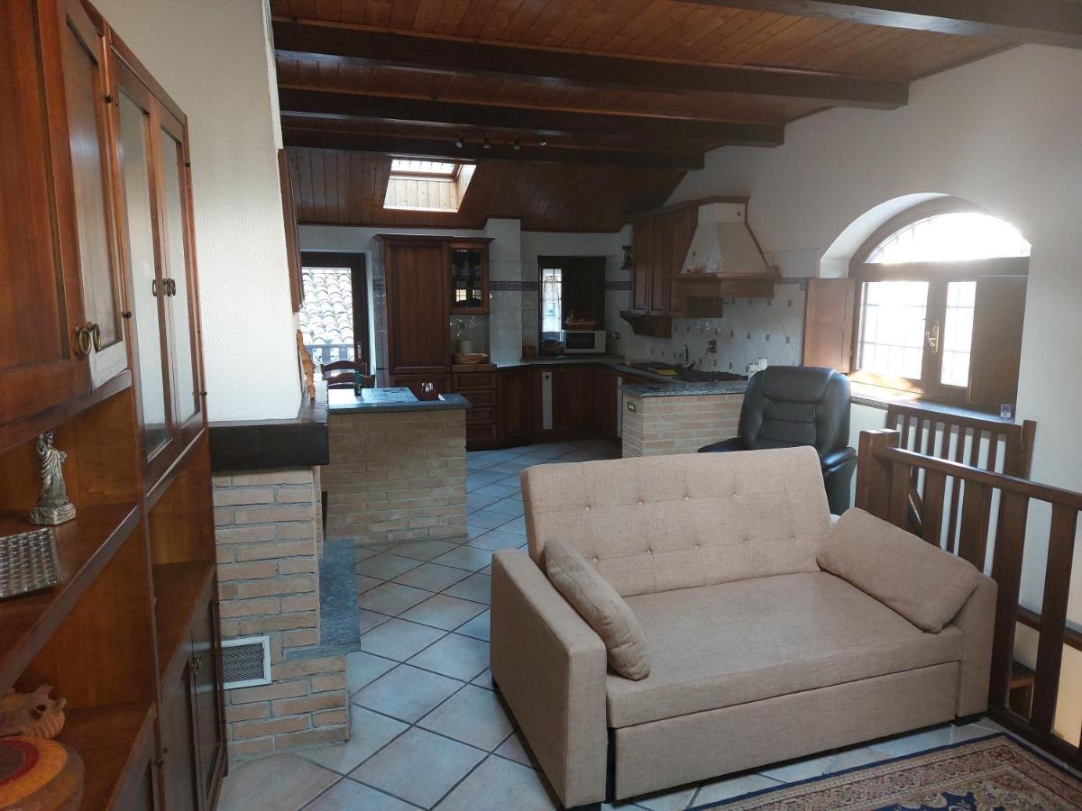 Villa Casa Del Rustico, Indipendente Vista Sacra Con Dipinto Caprie Exterior foto